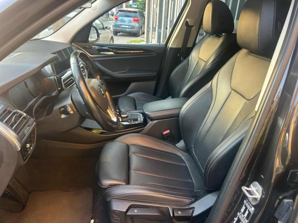 BMW X3 xDrive20d 48V (9)