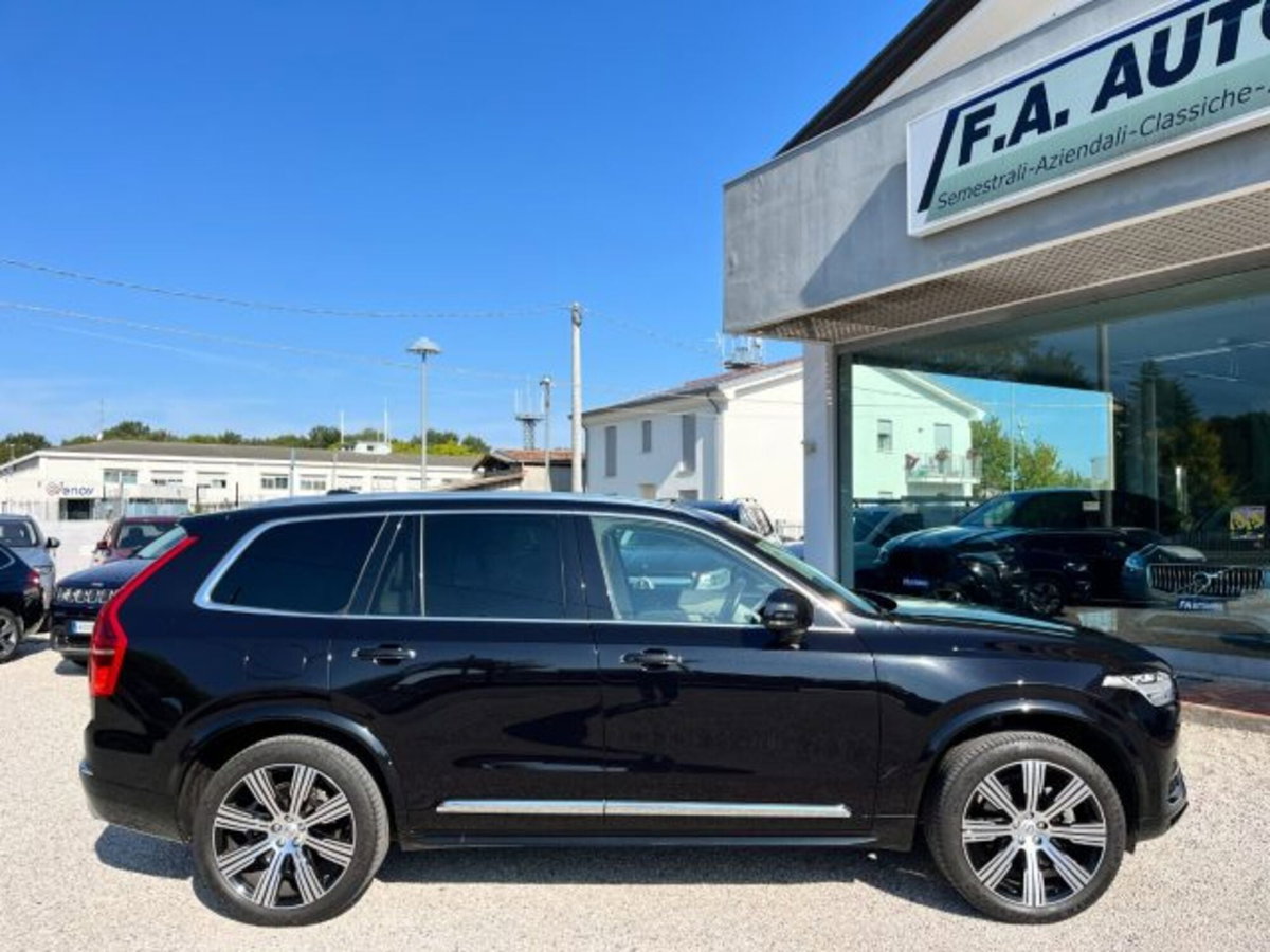 Volvo XC90 B5 (d) AWD Geartronic 7 posti Inscription (14)