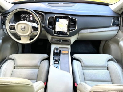 Volvo XC90 B5 (d) AWD Geartronic 7 posti Inscription (6)