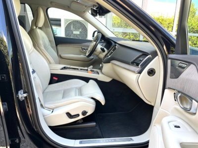 Volvo XC90 B5 (d) AWD Geartronic 7 posti Inscription (7)