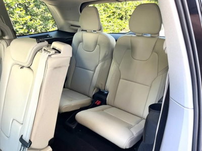 Volvo XC90 B5 (d) AWD Geartronic 7 posti Inscription (9)