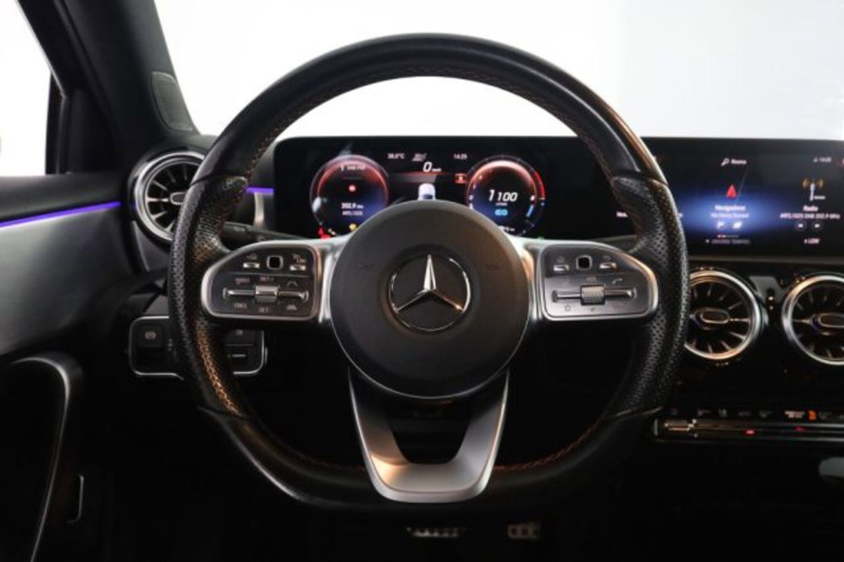 Mercedes-Benz Classe A 250 e Automatic EQ-Power Premium (5)