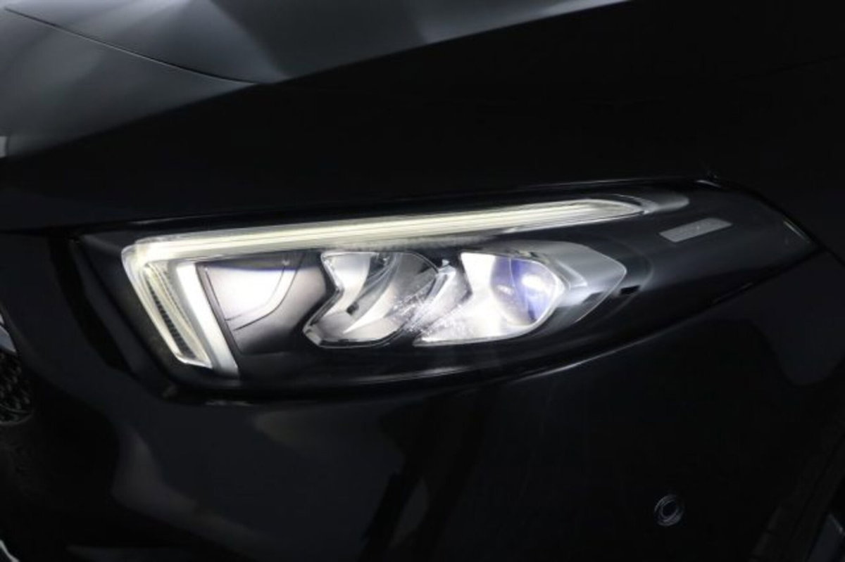 Mercedes-Benz Classe A 250 e Automatic EQ-Power Premium (9)