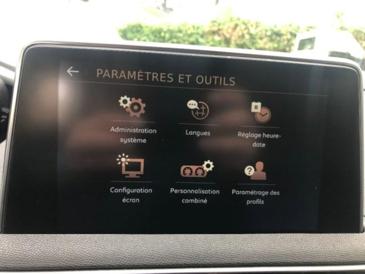 Peugeot 3008 BlueHDi 130 S&S EAT8 GT Line (16)