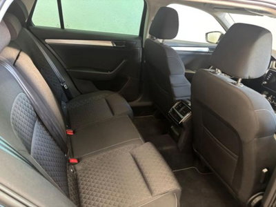 Skoda Superb Station Wagon 2.0 TDI EVO 150 CV SCR DSG Wagon Executive (12)