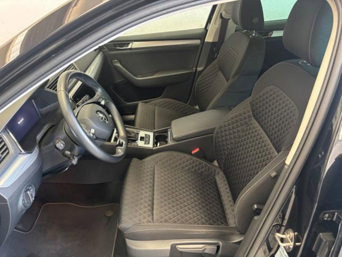 Skoda Superb Station Wagon 2.0 TDI EVO 150 CV SCR DSG Wagon Executive (7)