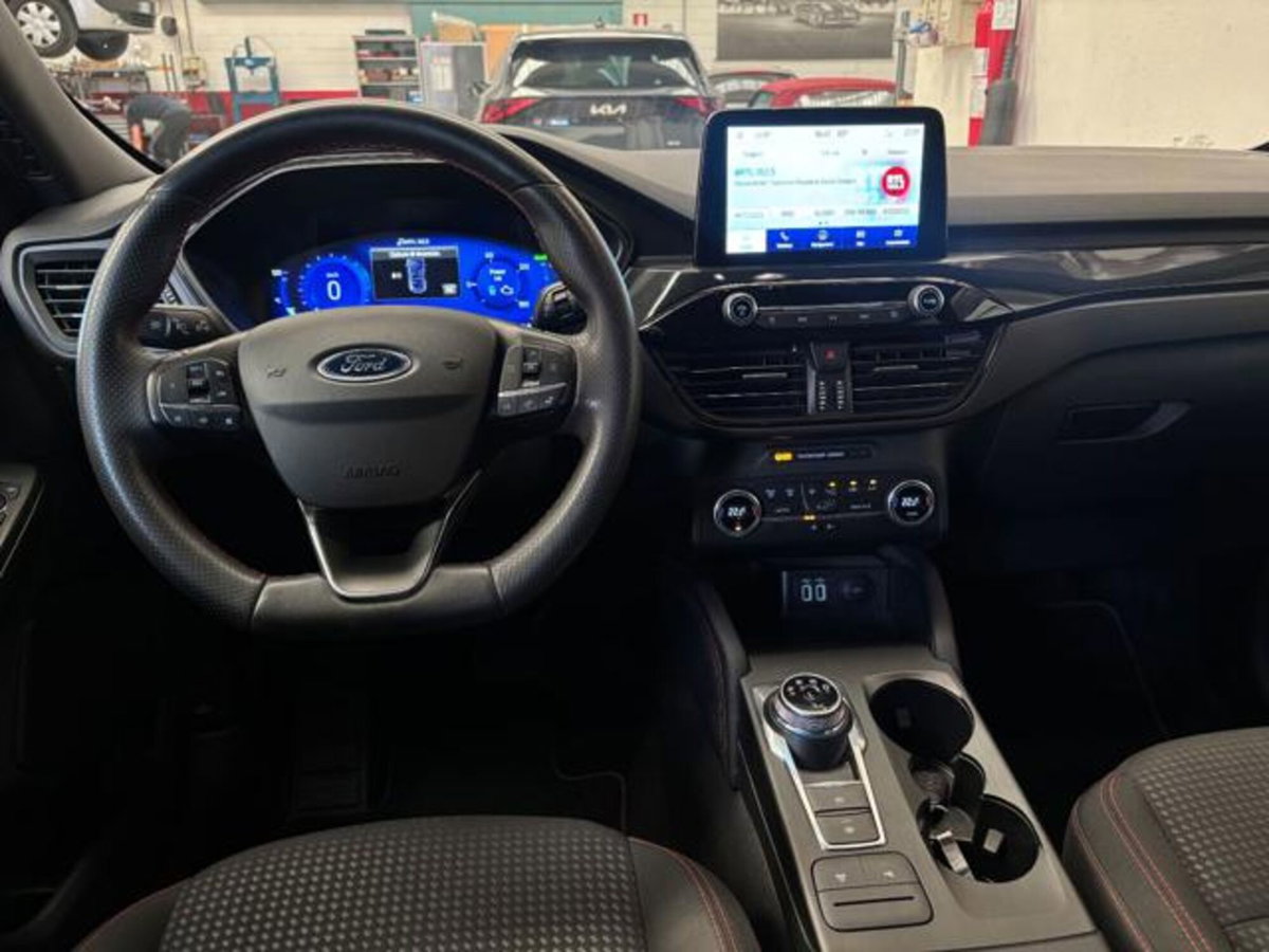 Ford Kuga 2.5 Full Hybrid 190 CV CVT 2WD ST-Line Design (9)