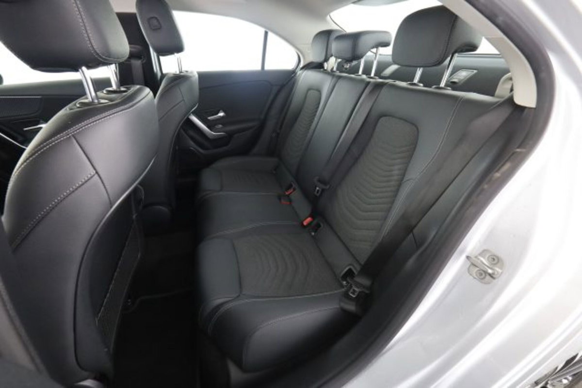 Mercedes-Benz Classe A Sedan 200 d Progressive Advanced Plus auto (3)