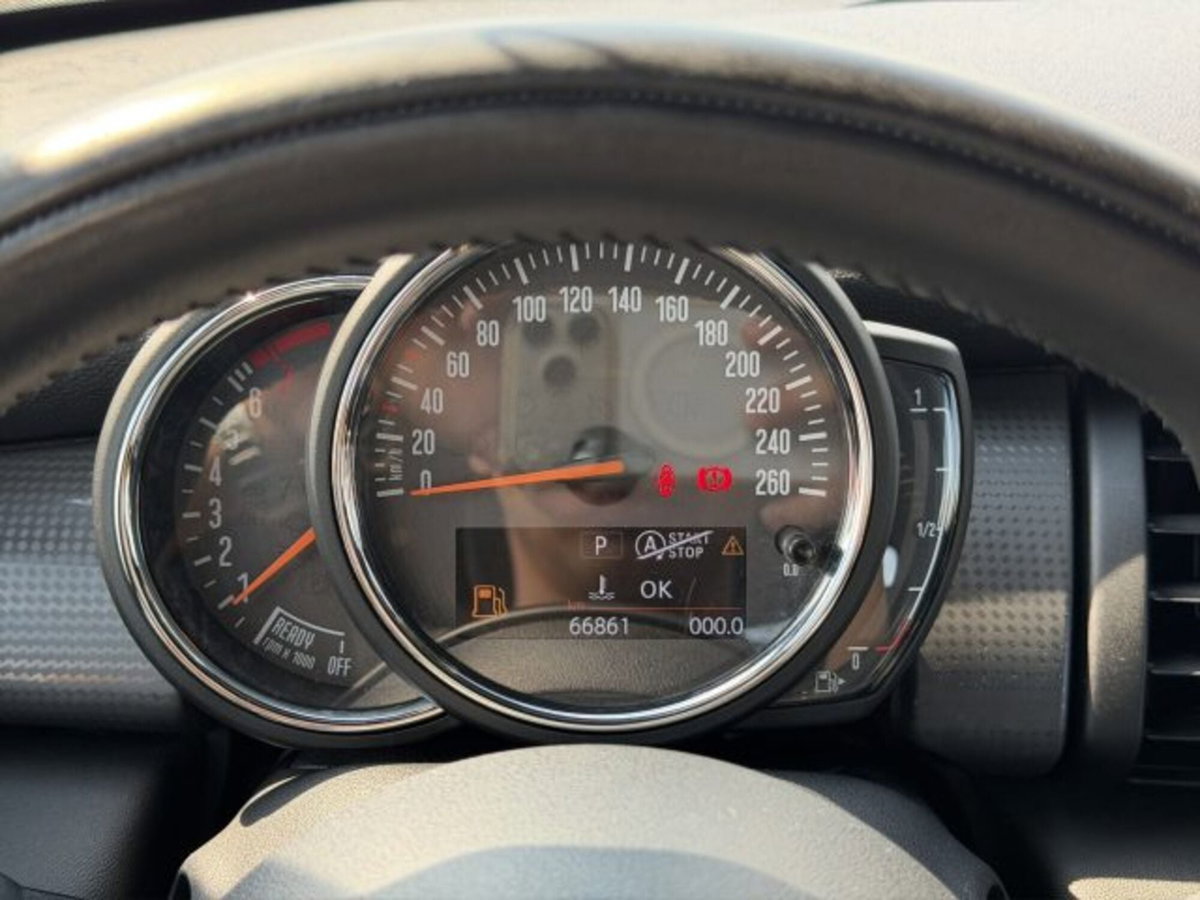 MINI Mini Cabrio 1.5 Cooper Cabrio (14)
