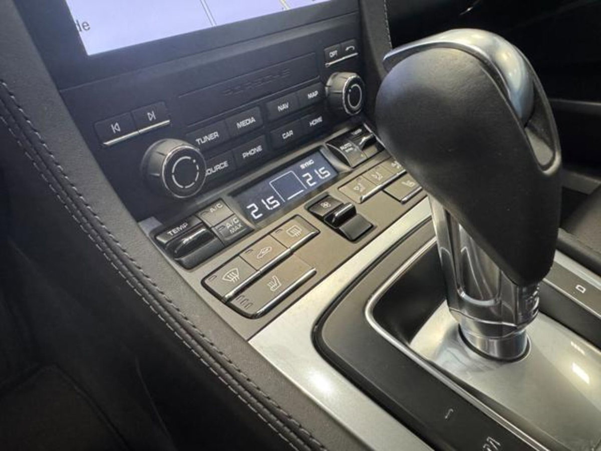 Porsche 718 Boxster  Boxster 2.0 Style Edition 300cv (7)
