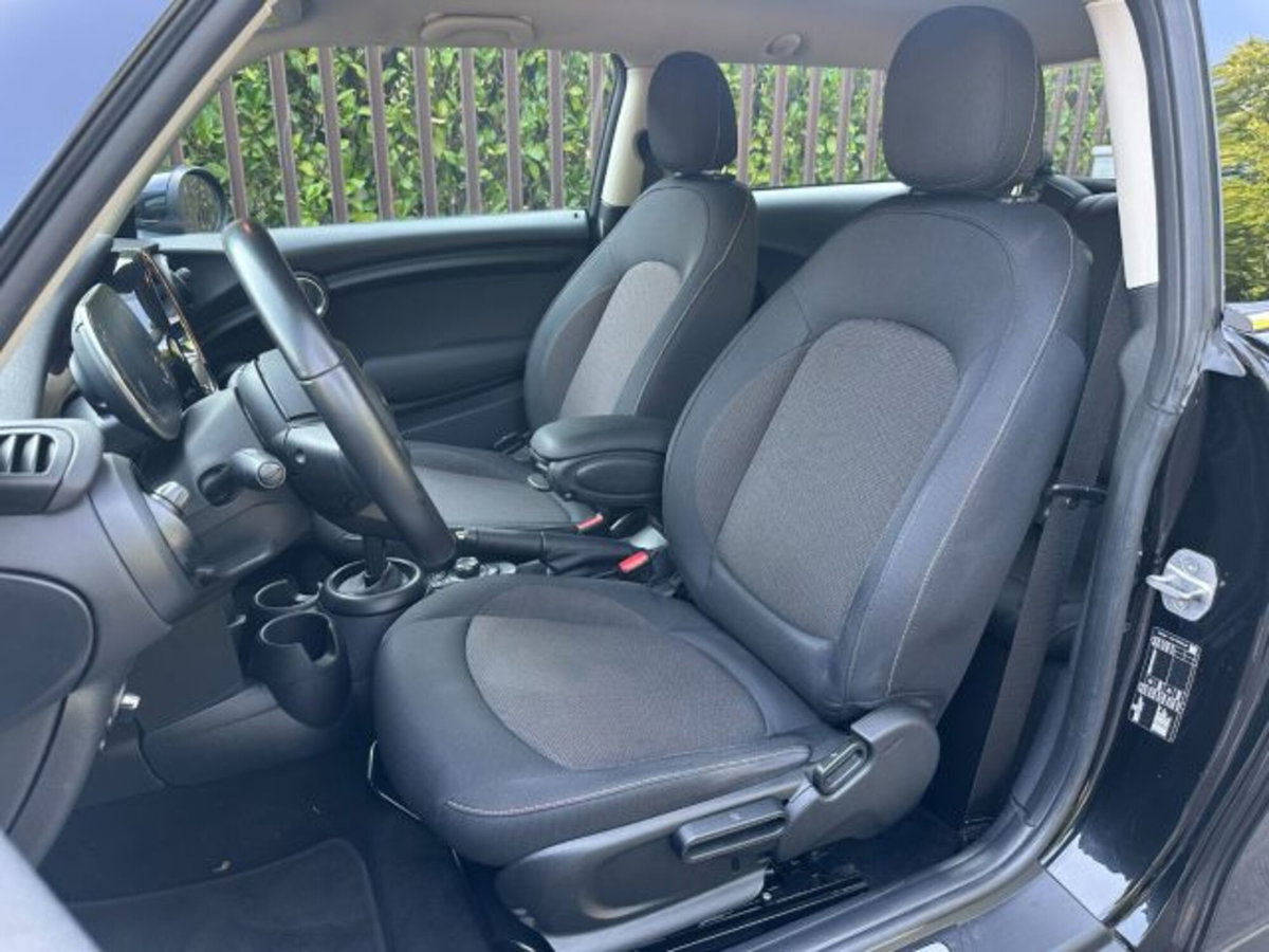MINI Mini 1.5 One Business (6)