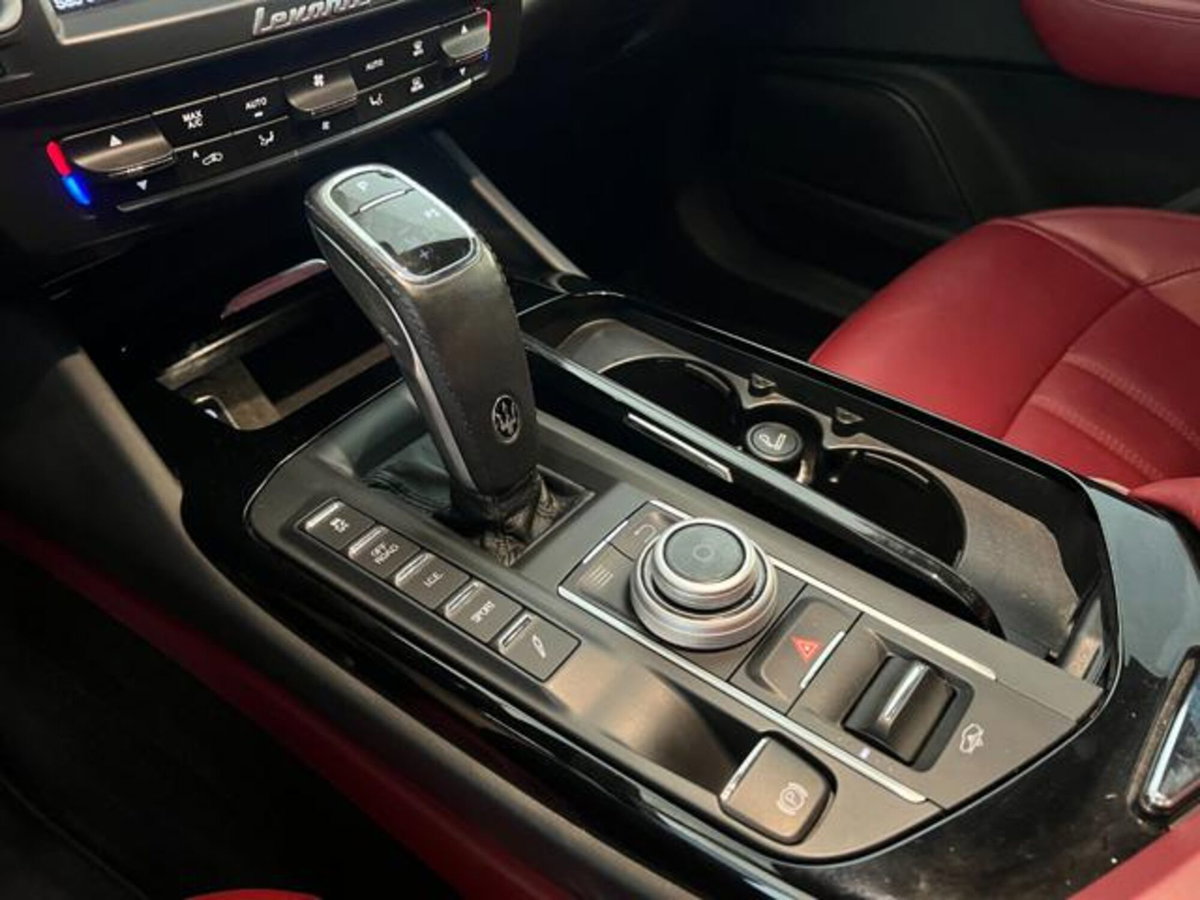 Maserati Levante Levante V6 Diesel 275 CV AWD Gransport (15)