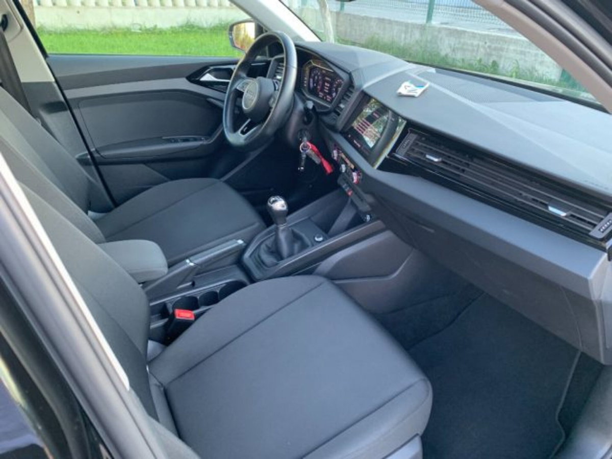 Audi A1 Sportback 25 TFSI Identity Black (9)