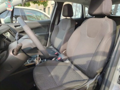 Opel Crossland X 1.2 12V 120 Anniversary (11)