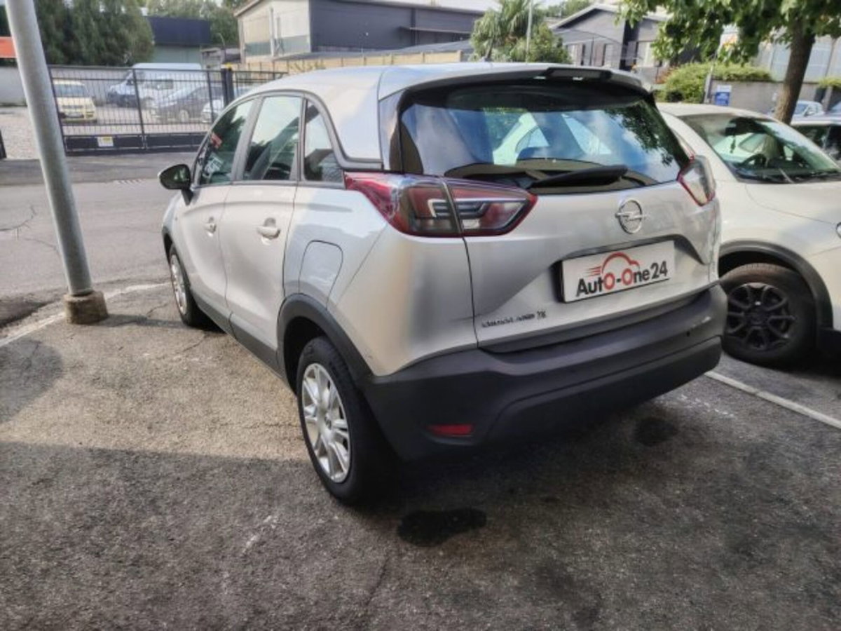 Opel Crossland X 1.2 12V 120 Anniversary (6)