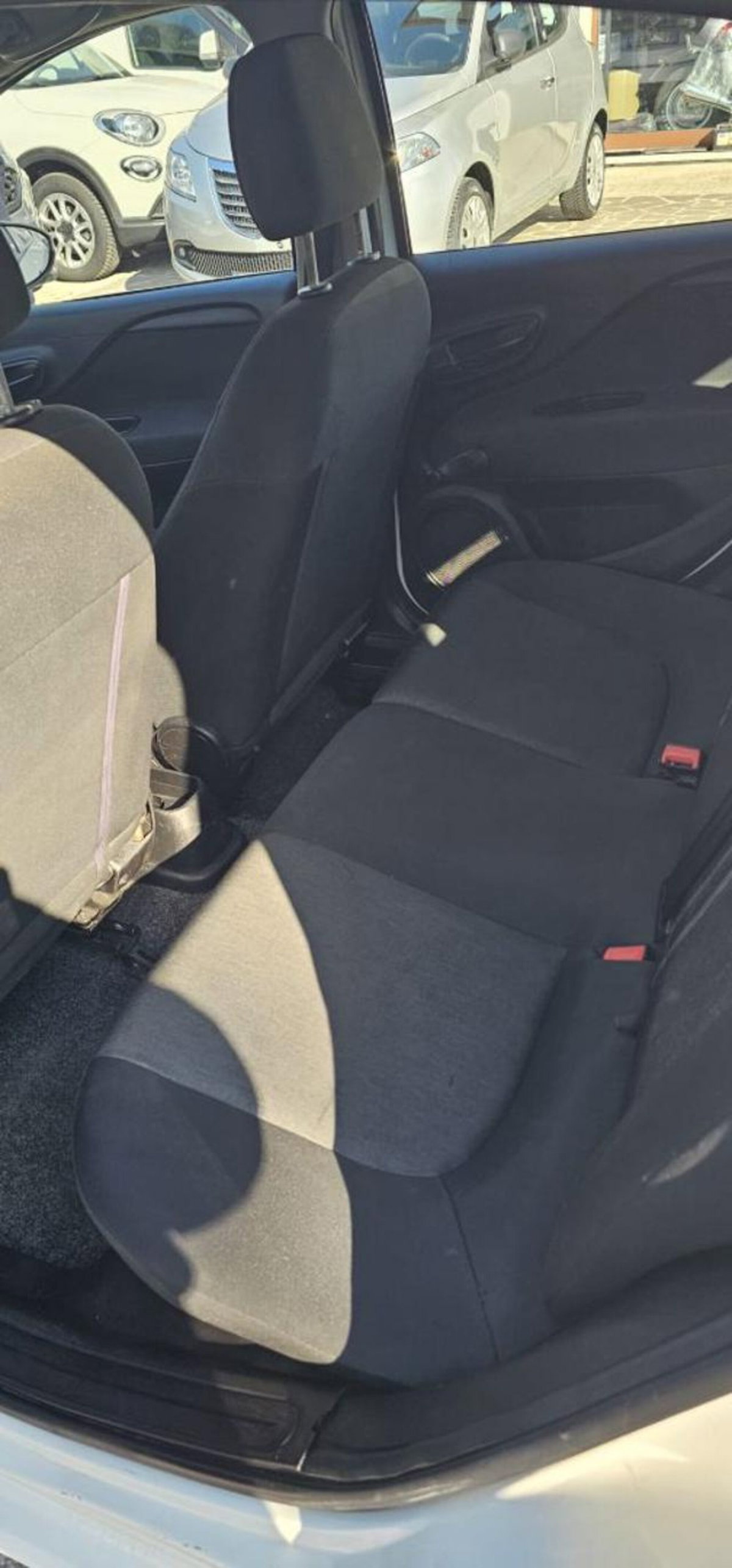 Fiat Punto 1.3 MJT II S&S 95 CV 5 porte Street (10)