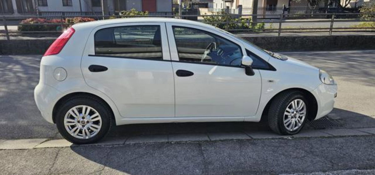 Fiat Punto 1.3 MJT II S&S 95 CV 5 porte Street (5)