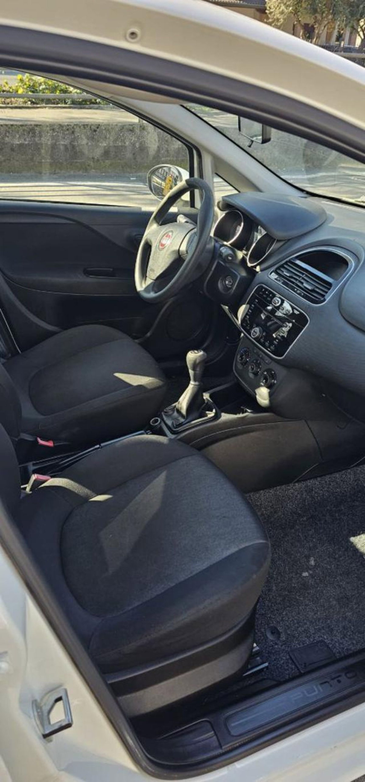 Fiat Punto 1.3 MJT II S&S 95 CV 5 porte Street (9)