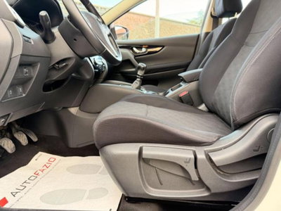 Nissan Qashqai 1.5 dCi Acenta Premium (17)