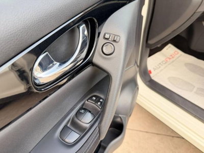 Nissan Qashqai 1.5 dCi Acenta Premium (18)