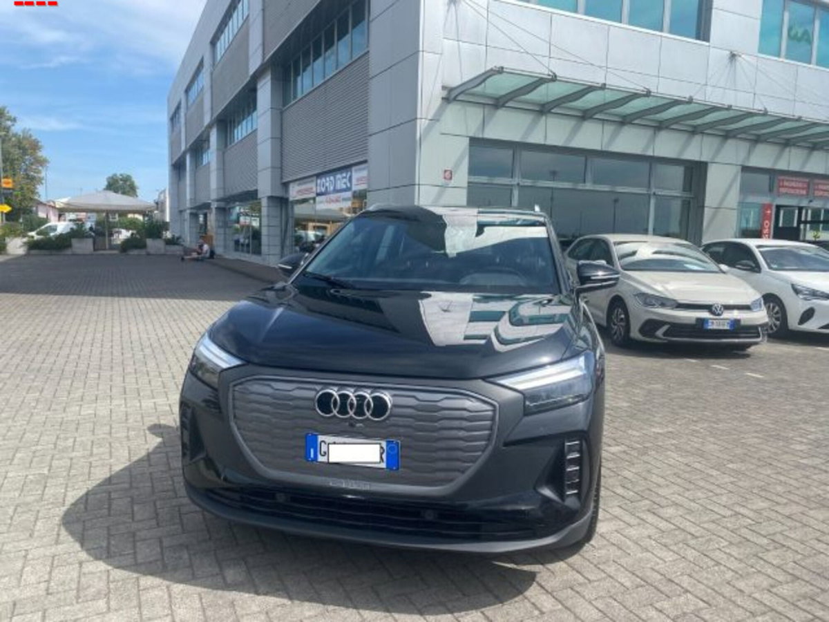 Audi Q4 Q4 40 e-tron Business (2)