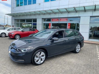 Volkswagen Golf Variant 2.0 TDI 150 CV DSG SCR Style usata