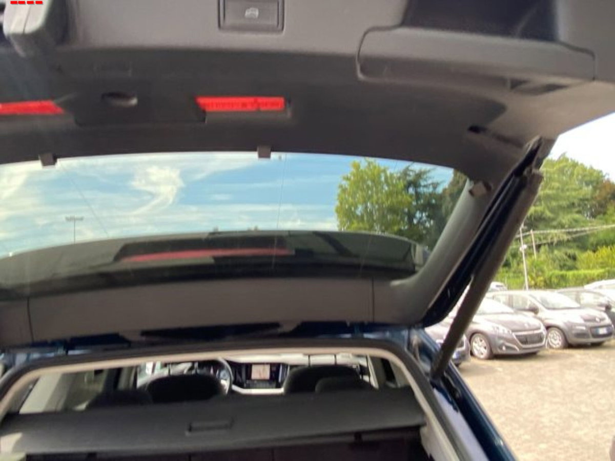 Volkswagen Touareg 3.0 V6 TDI 286 CV SCR Elegance (8)