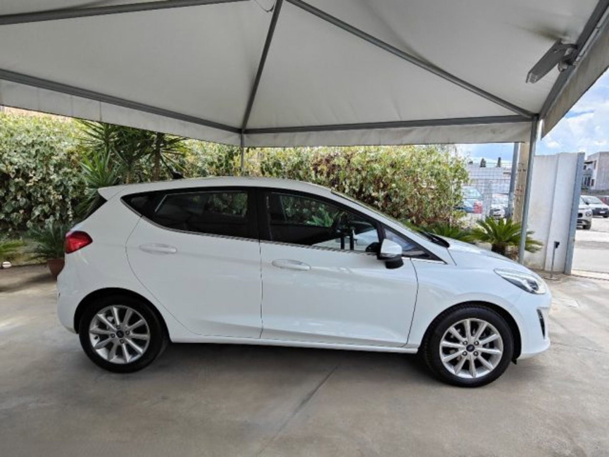 Ford Fiesta 1.5 TDCi 5 porte Titanium (2)