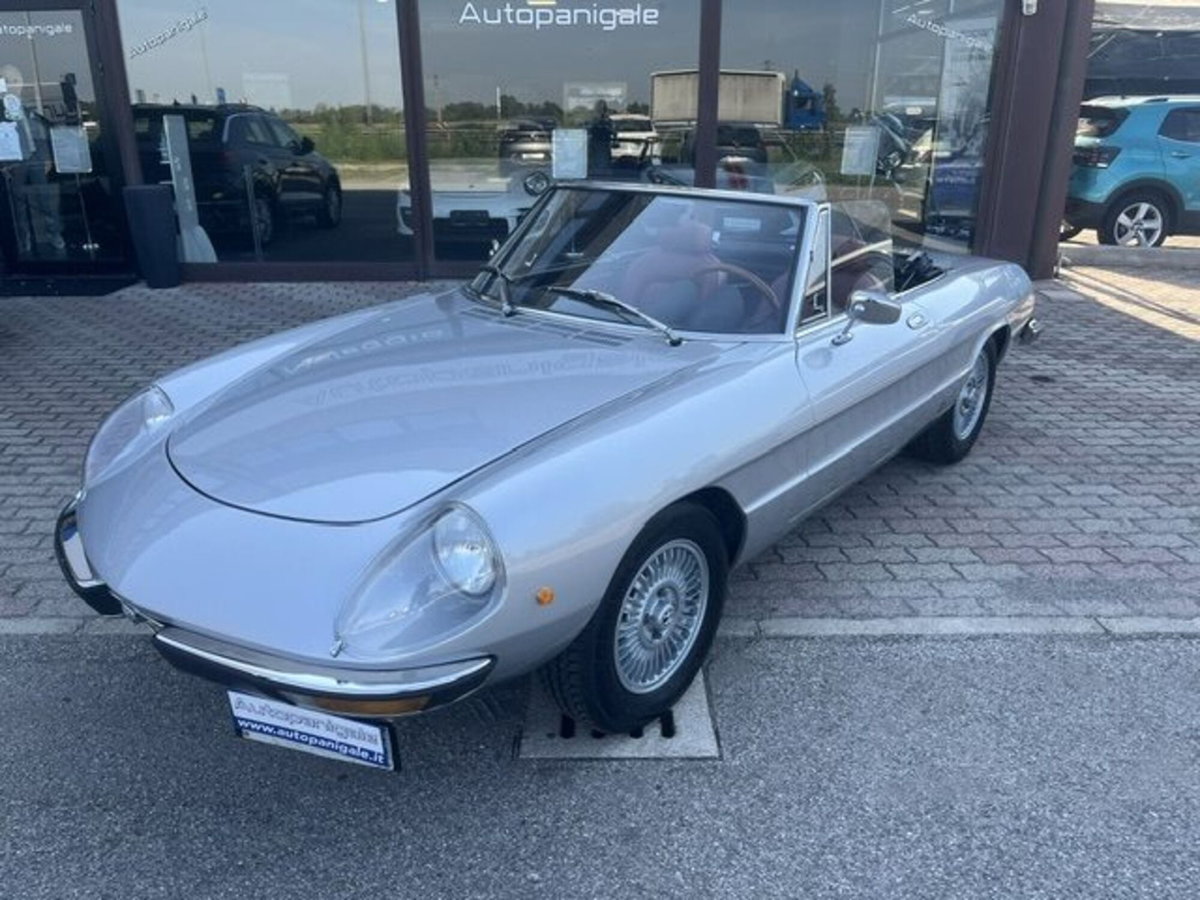 Alfa Romeo Spider 2.0 Veloce