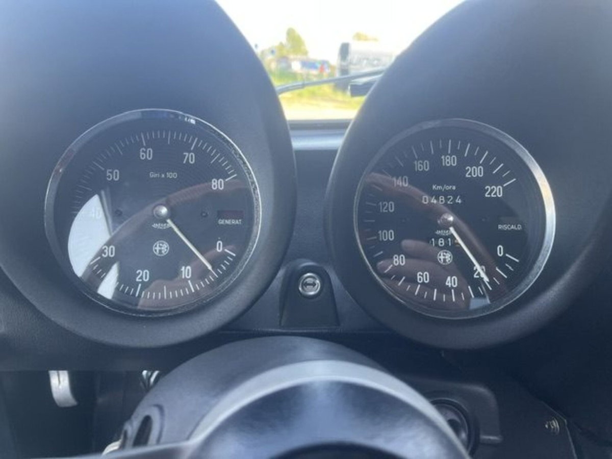 Alfa Romeo Spider 2.0 Veloce (13)