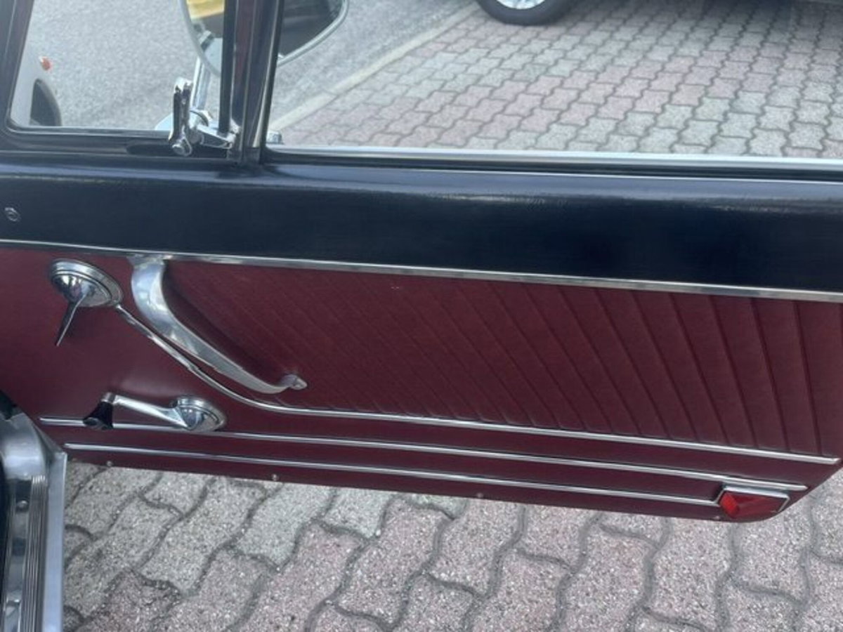 Alfa Romeo Spider 2.0 Veloce (15)