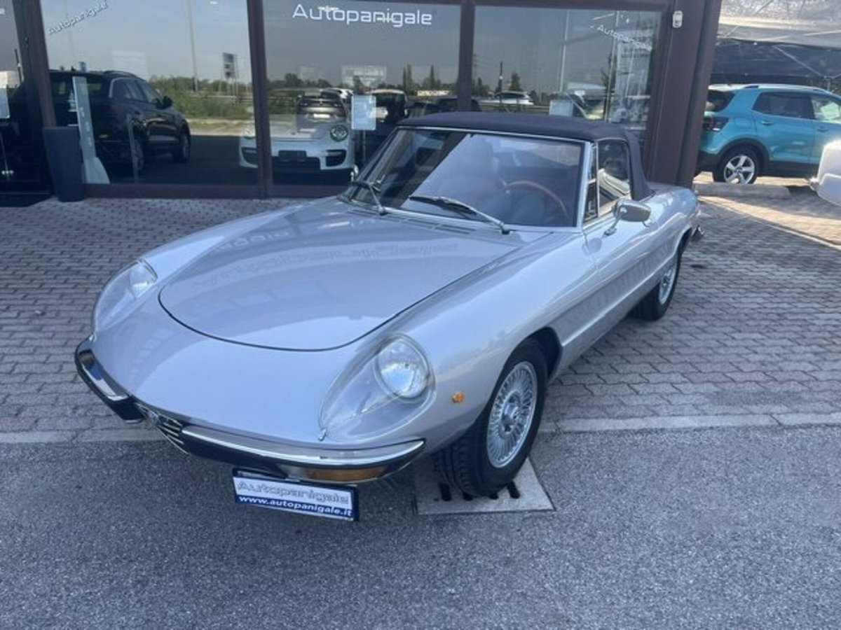 Alfa Romeo Spider 2.0 Veloce (2)