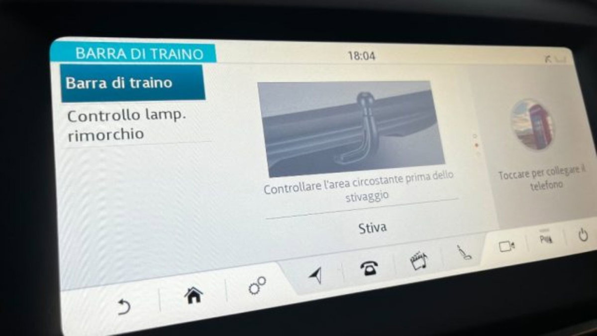Jaguar E-Pace 2.0D 150 CV AWD aut. R-Dynamic (13)