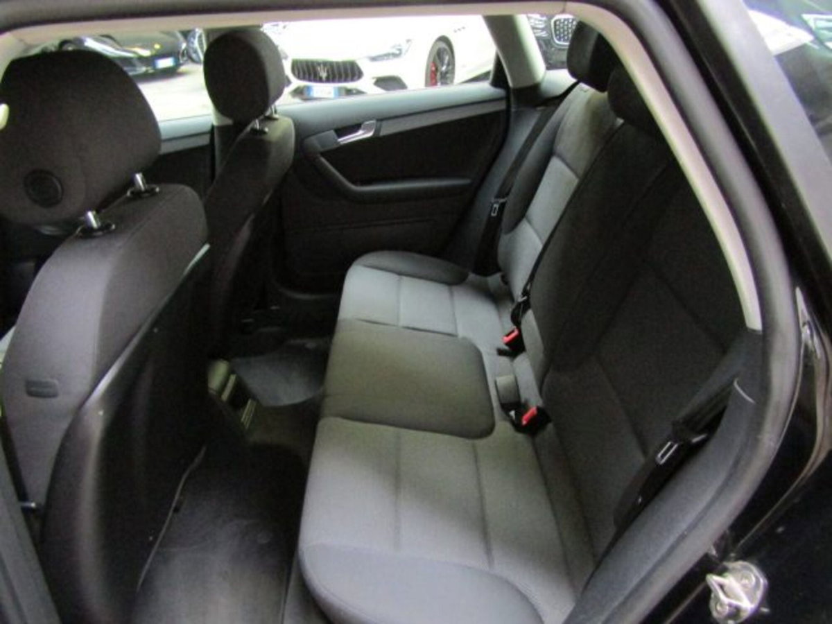 Audi A3 Sportback 1.6 TDI 90 CV CR F.AP Ambiente (11)