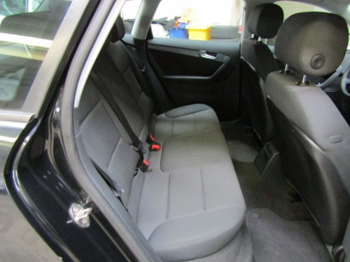 Audi A3 Sportback 1.6 TDI 90 CV CR F.AP Ambiente (13)