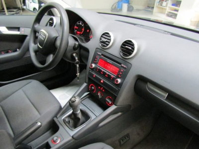 Audi A3 Sportback 1.6 TDI 90 CV CR F.AP Ambiente (16)