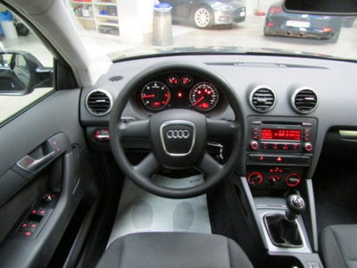 Audi A3 Sportback 1.6 TDI 90 CV CR F.AP Ambiente (19)