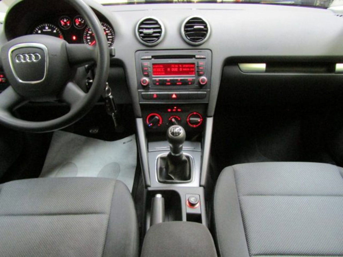Audi A3 Sportback 1.6 TDI 90 CV CR F.AP Ambiente (20)