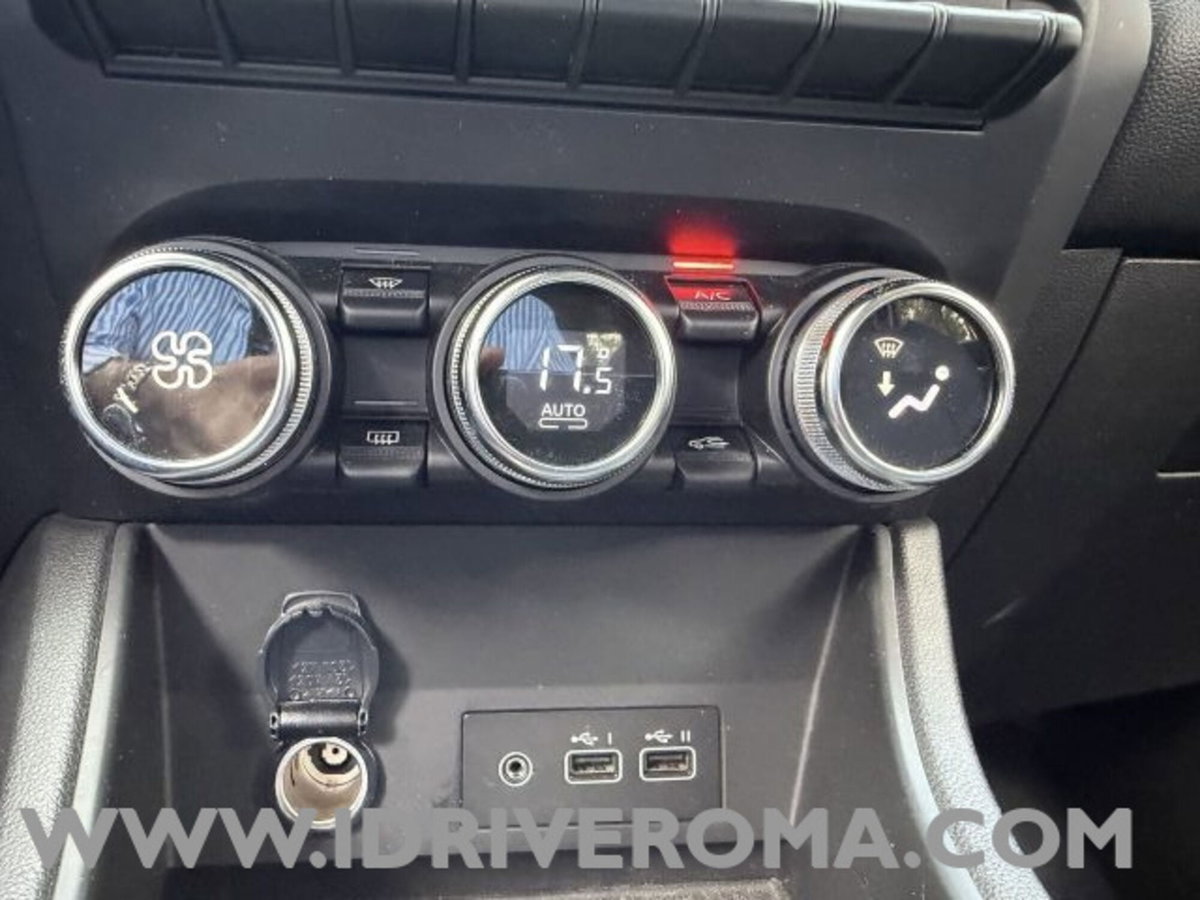 Renault Captur TCe 100 CV GPL Techno (15)