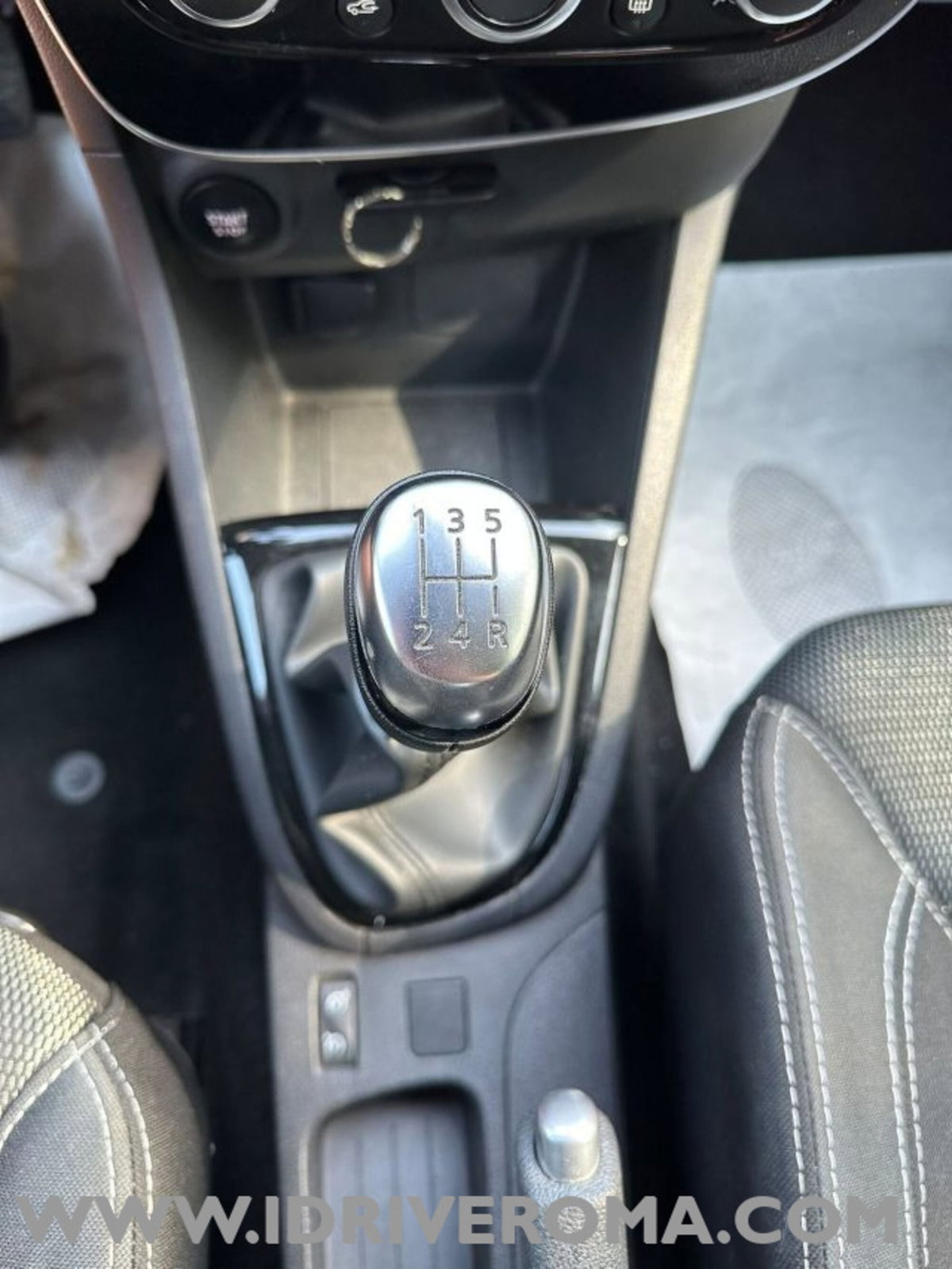Renault Clio TCe 12V 90 CV GPL 5 porte Van Energy (16)