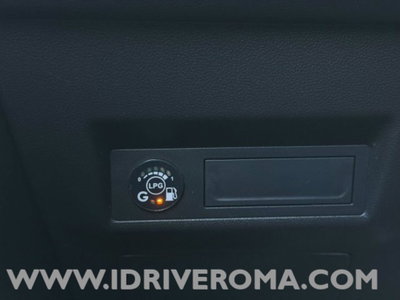 Renault Captur TCe 100 CV GPL Techno (15)