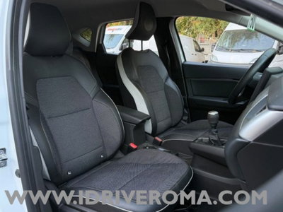 Renault Captur TCe 100 CV GPL Techno (6)