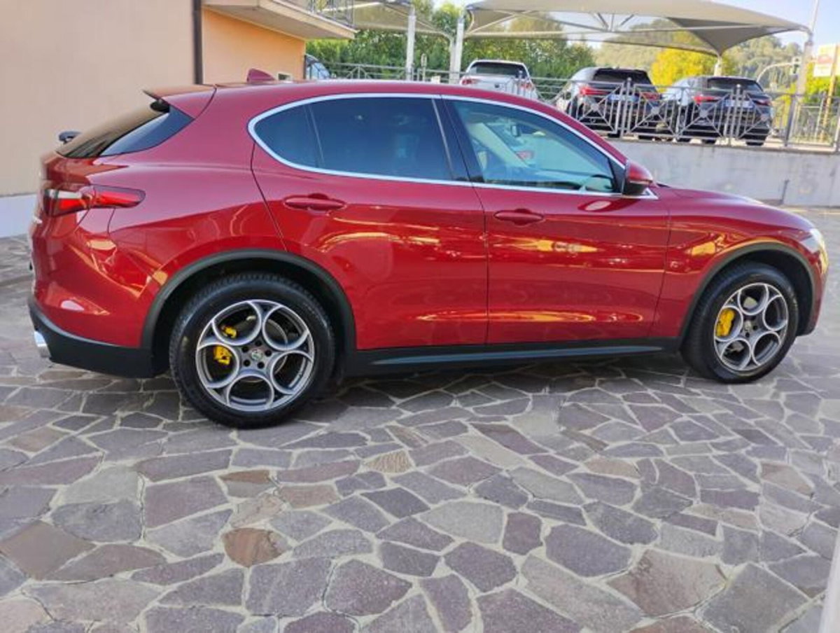 Alfa Romeo Stelvio Stelvio 2.2 Turbodiesel 210 CV AT8 Q4 Executive (2)