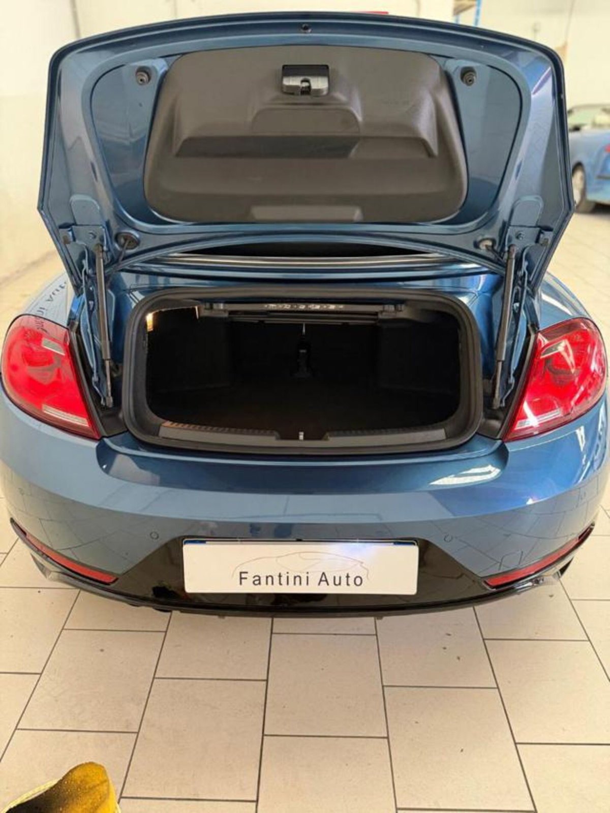 Volkswagen Maggiolino Cabrio 1.4 TSI Sport BlueMotion Technology (18)