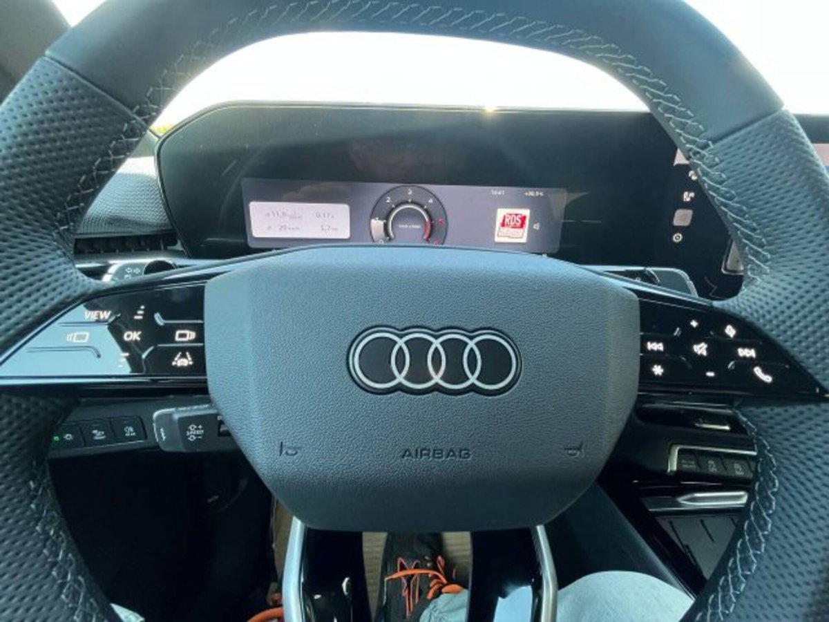 Audi Q3 Sportback 35 TDI quattro S tronic S line edition (18)