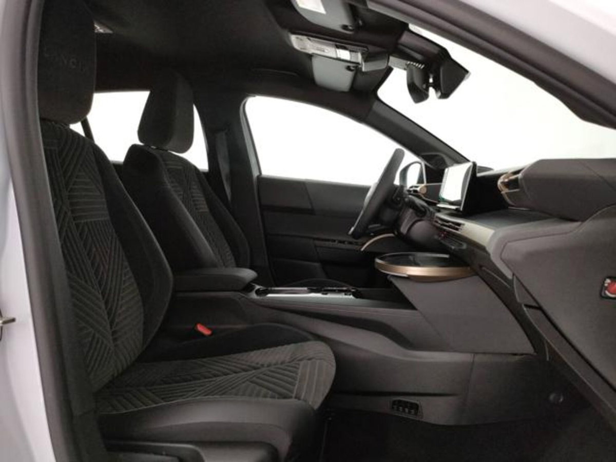 Lancia Ypsilon 1.2 mhev Edizione Limitata Cassina e-dct (6)
