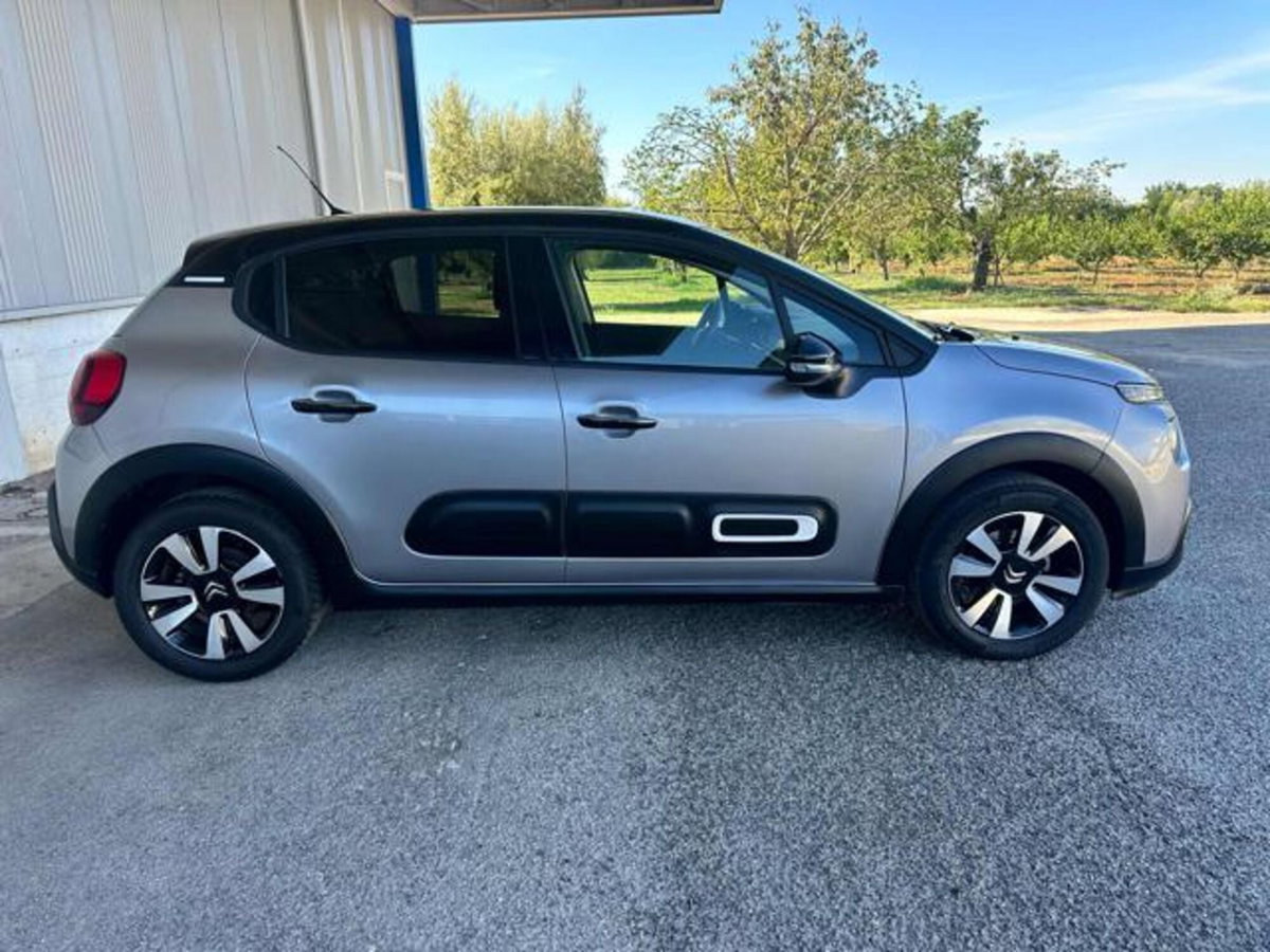 Citroen C3 PureTech 110 S&S EAT6 Shine (6)