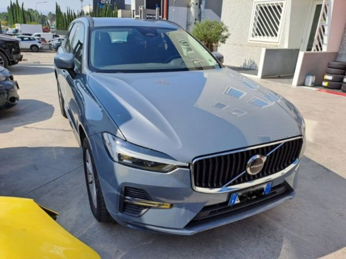 Volvo XC60 B4 (d) AWD Geartronic Momentum N1