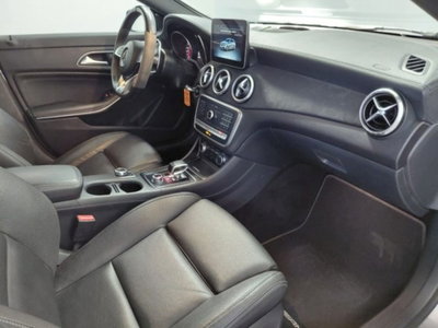 Mercedes-Benz CLA Shooting Brake 45 AMG 4Matic (15)