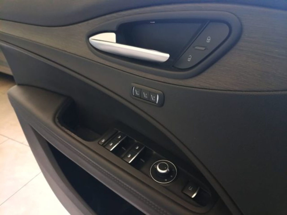 Alfa Romeo Stelvio Stelvio 2.2 Turbodiesel 210 CV AT8 Q4 Ti (12)